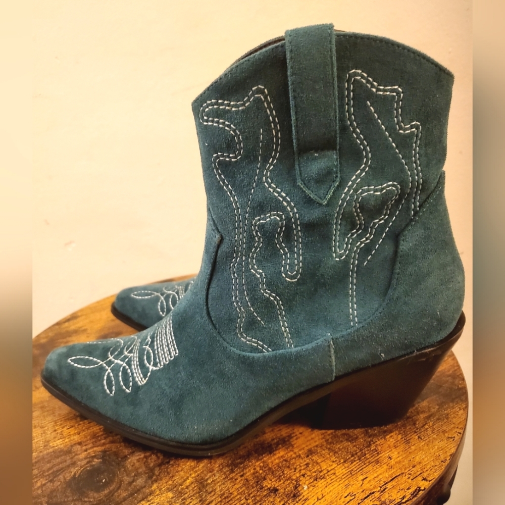 Chunky Heel Ankle Cowboy Bootie